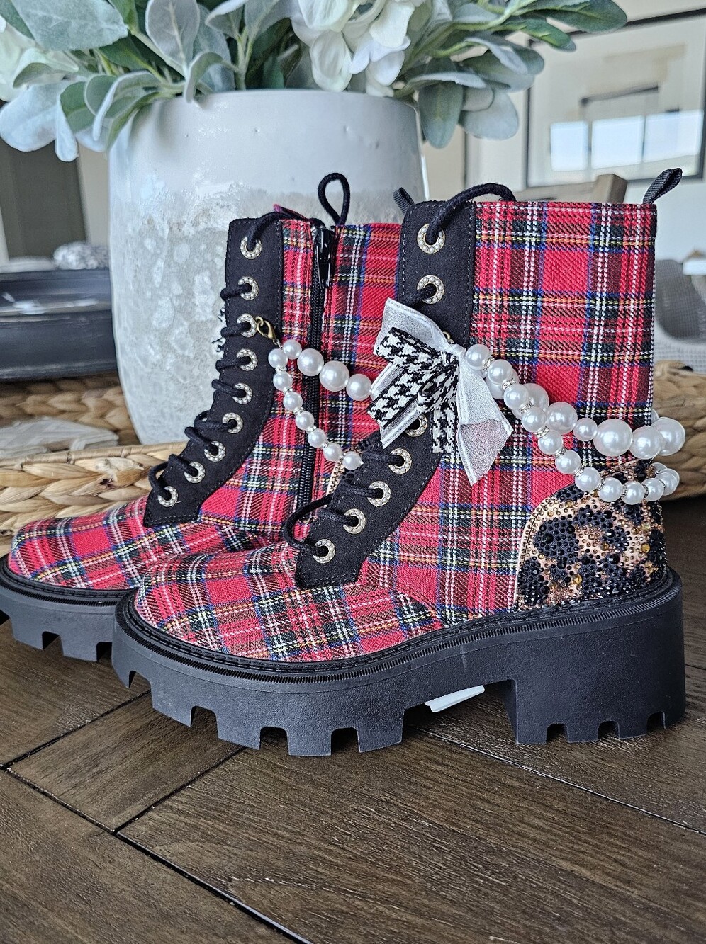 Betsey Johnson Red Plaid Lace-Up Combat Boots W/Pearl Chain Women's Sz 8 & 9.5
